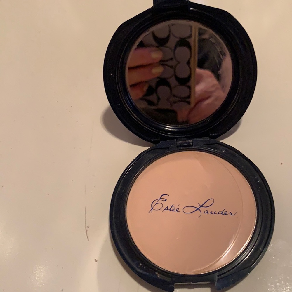 NEW VINTAGE ESTEE LAUDER HONEY GLOW COMPACT PRESSED POWDER NEW NO BOX OR PUFF - Picture 2 of 7